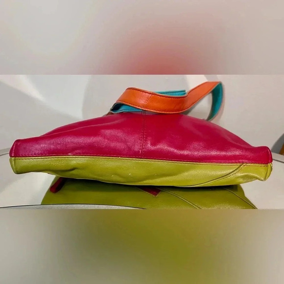 EUC ILI Green & Red Leather Crossbody Bag and Matching Wallet - Picture 3 of 6